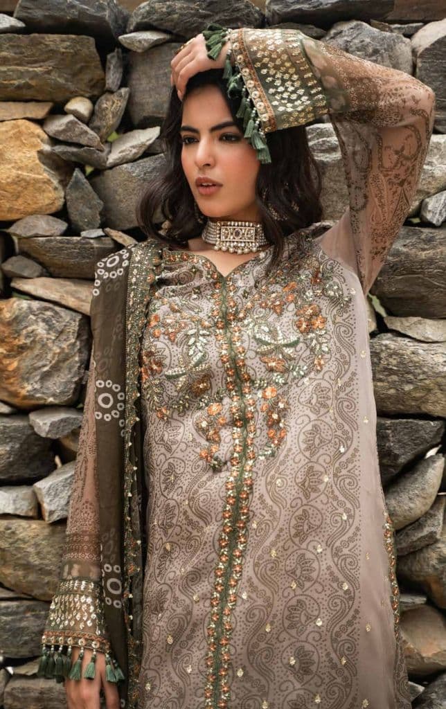 CHARIZMA - Premium Charizma Suit with Embroidered Chiffon Duppata-VLC-2 (Photo 2)